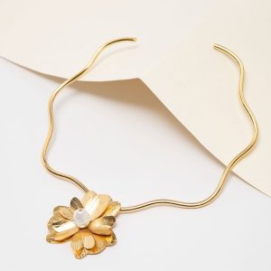 Bellafior Queen Choker