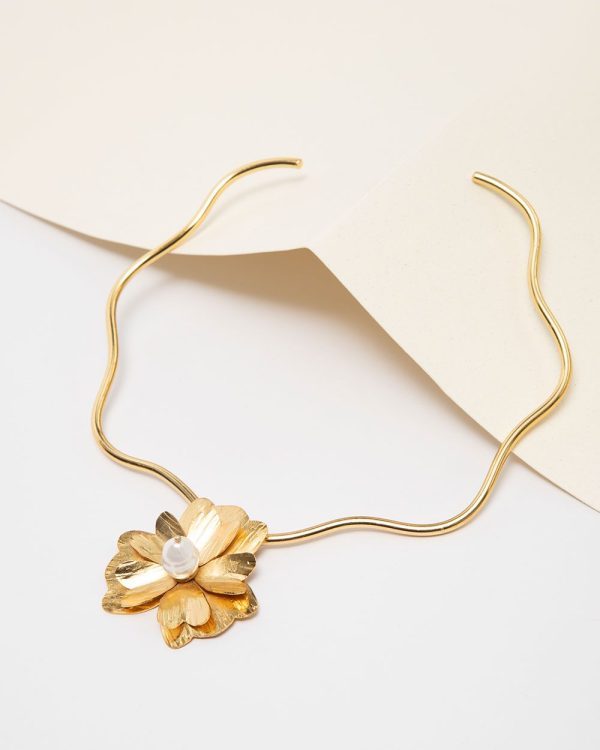 Bellafior Queen Choker